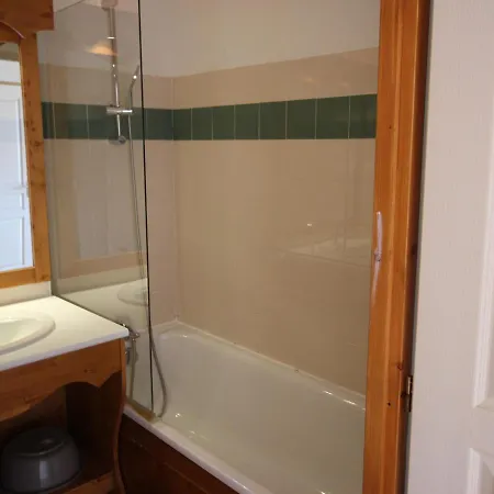 6 Personnes A Chamrousse, Sud Expose, 2 Apartment Chamrousse